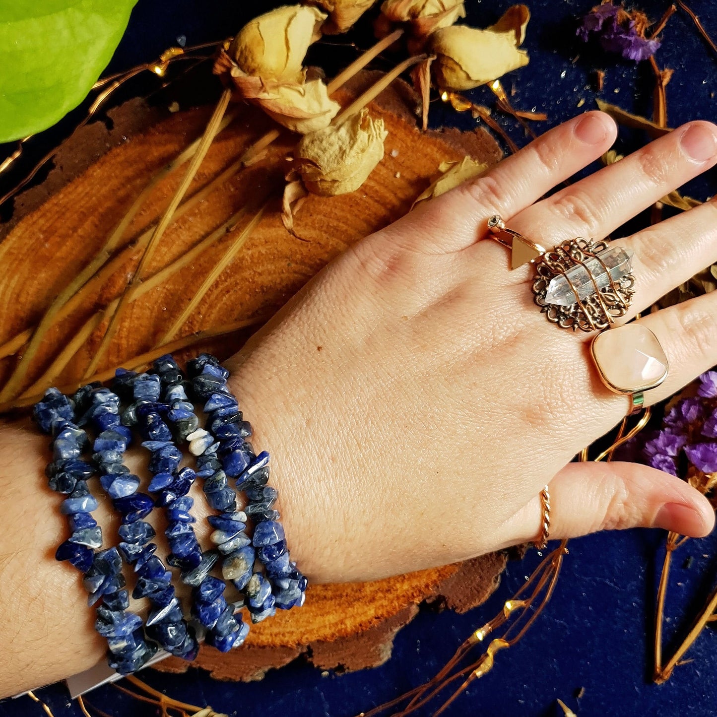 Sodalite - Crystal Chip Bracelet - Gemstone - Stretchy - One Size - Jewellery - Fashion
