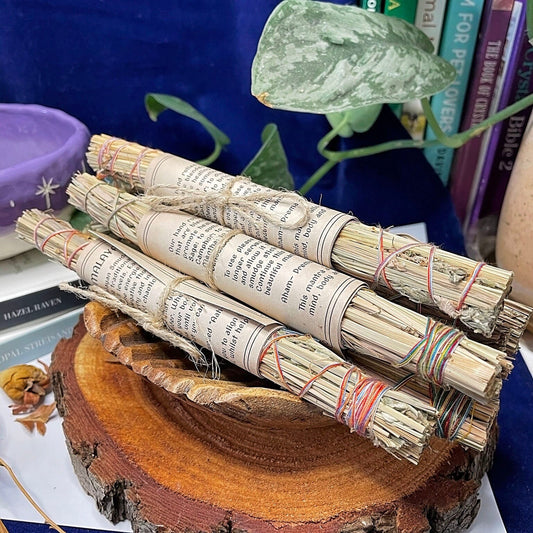 Himalayan Smudge Stick - Ritual - Incense - Altar - Smudging - Sage - White